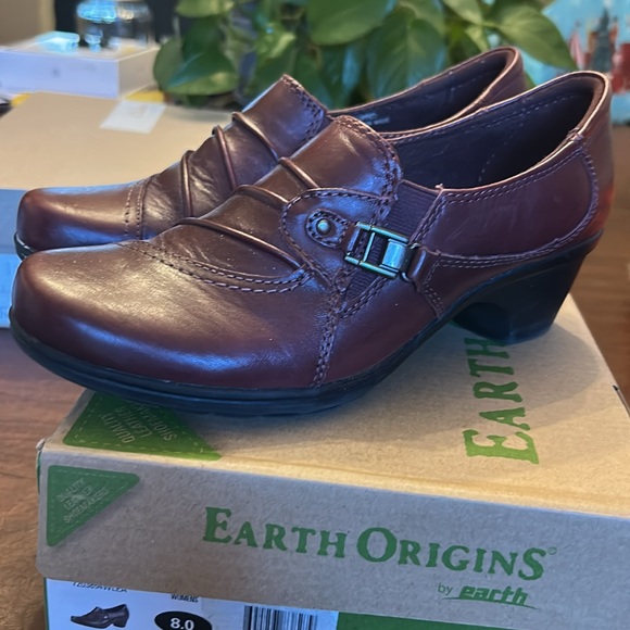 Earth Origins Women's Burgundy Victoria  Loafers -size 8 - Picture 2 of 6